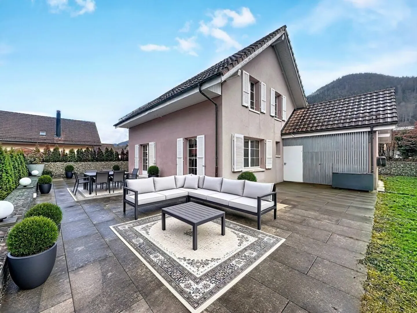 VILLA INDIVIDUELLE PARFAITE POUR UNE FAMILLE - Photo 1 sur 13