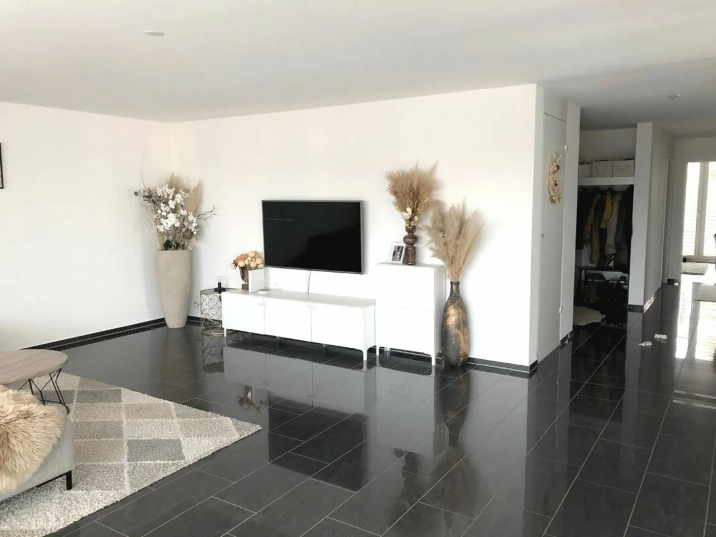 Your new home - modern, spacious, unique - Photo 4 of 9