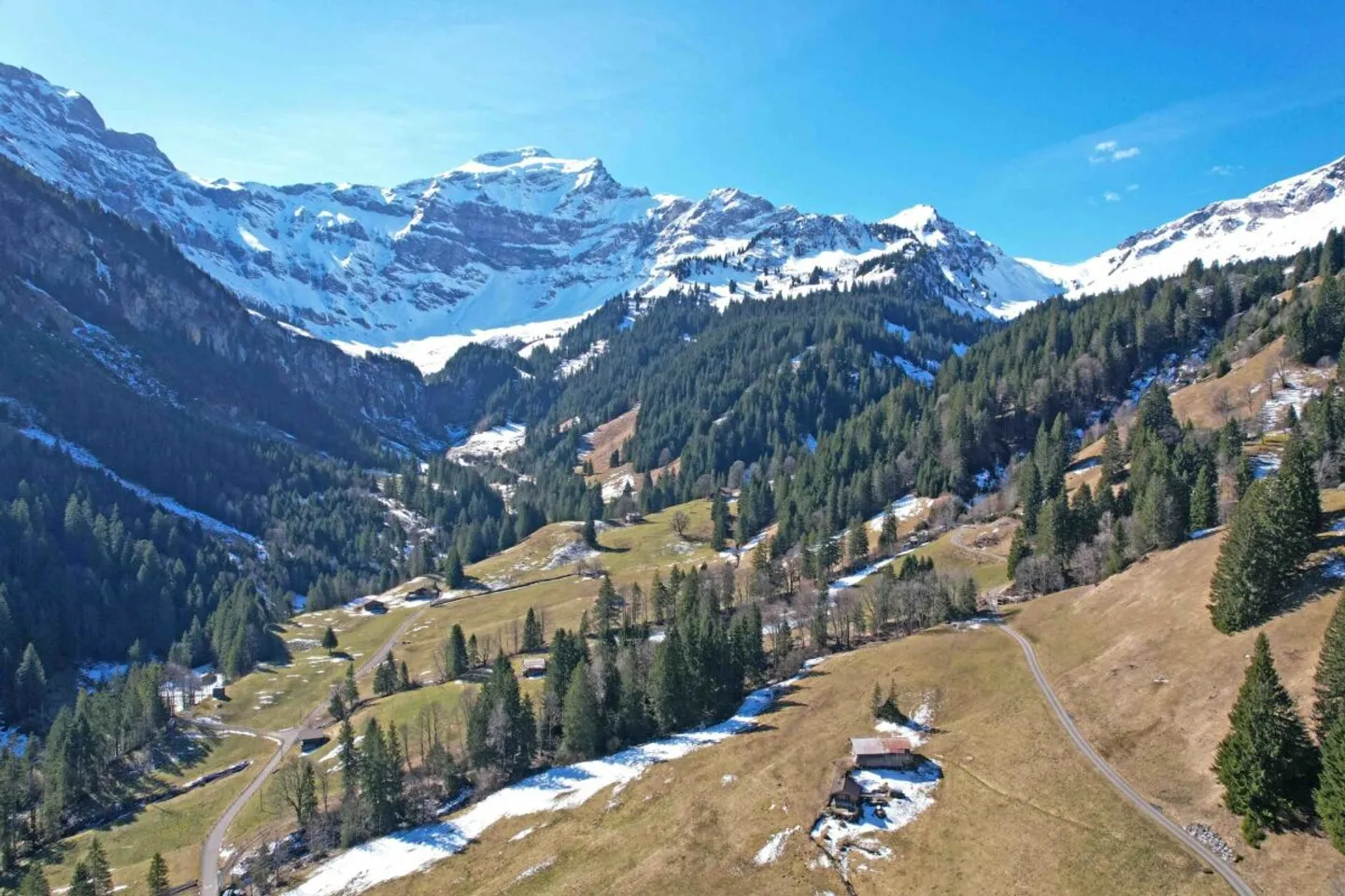 Immensa casa unifamiliare in un paradiso naturale a Saxeten - Foto 6 di 13