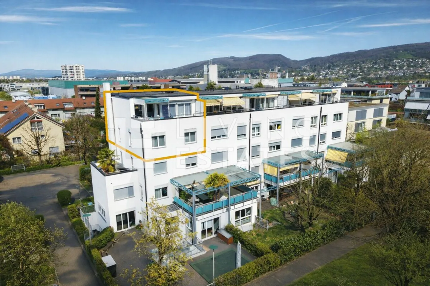 Charmante Attika-Maisonette - Foto 1 von 13