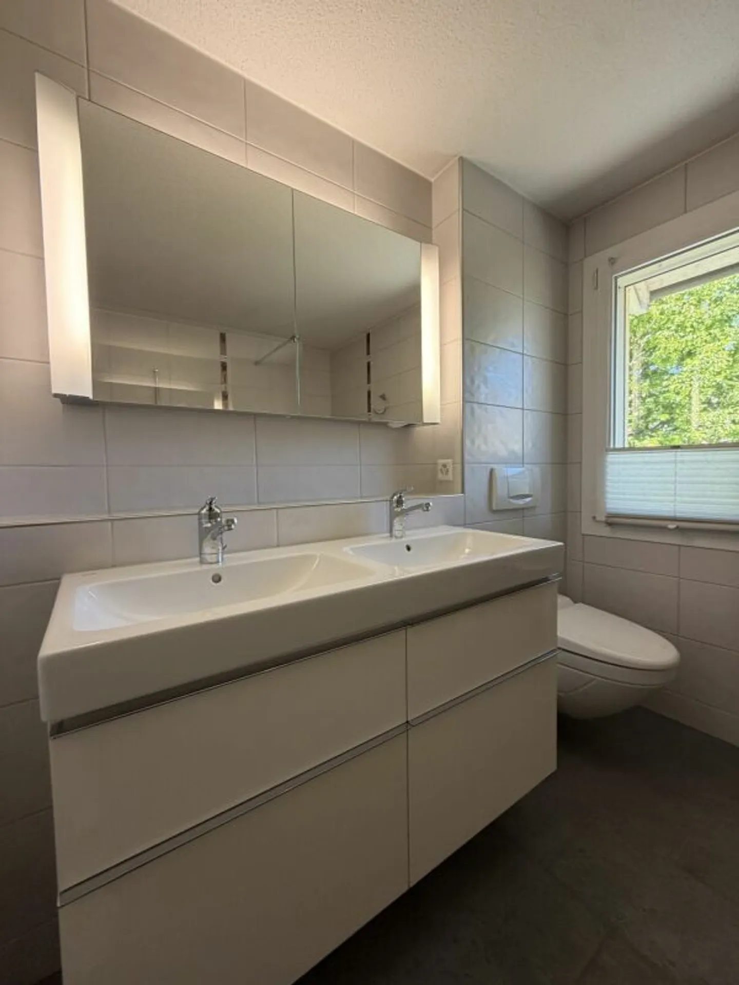 Charmantes Familienhaus in der Natur - Foto 10 von 12