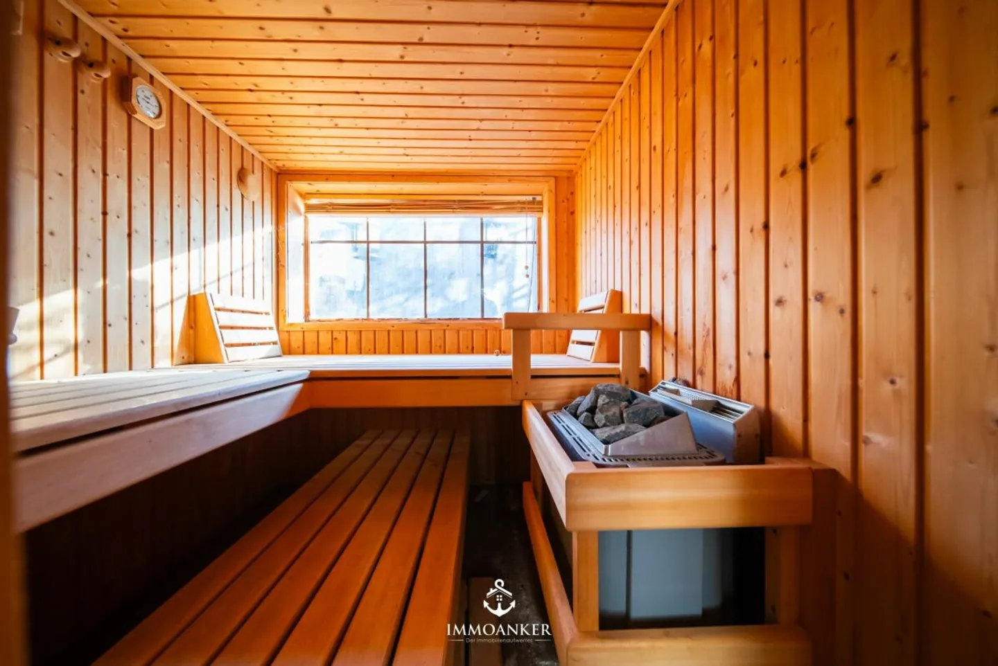 Affascinante casa a schiera di 7 stanze con 220 m² di superficie abitabile a Rickenbach ZH - Foto 7 di 12