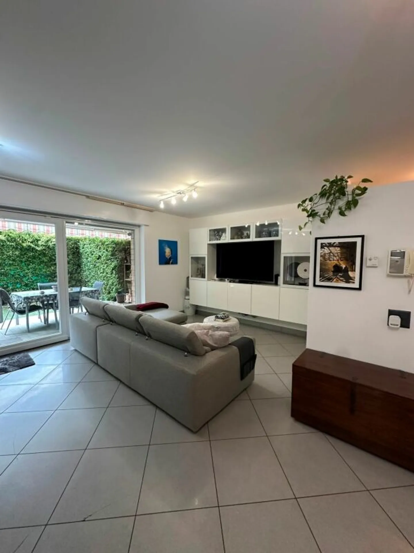 Privileged location with terrace and large garden - Photo 7 of 13