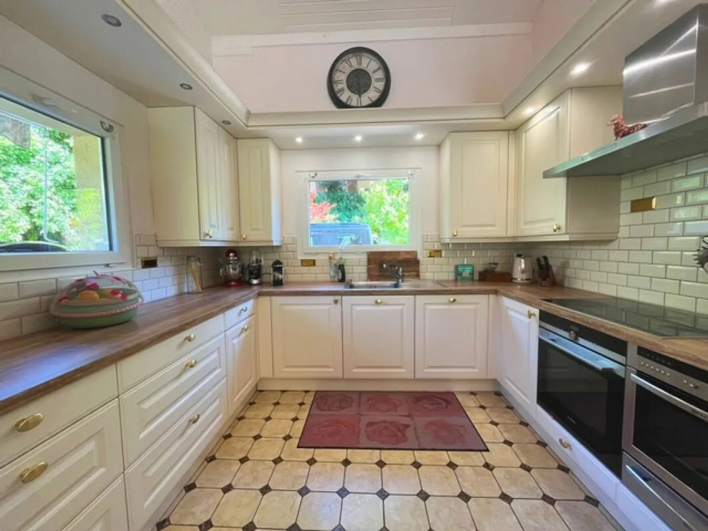 Wunderschöne Villa mit Pool in Valeyres-sous-Montagny - Foto 12 von 13