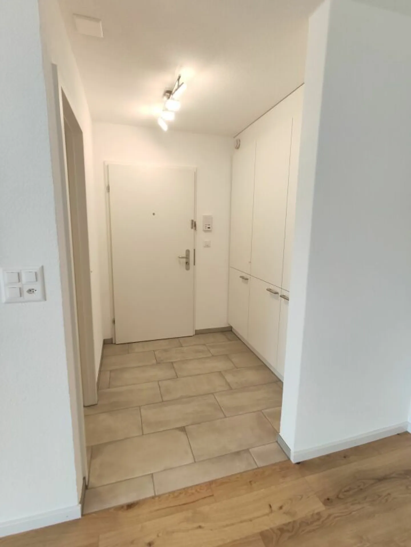 Central 2½ Room Apartment - Photo 8 of 12