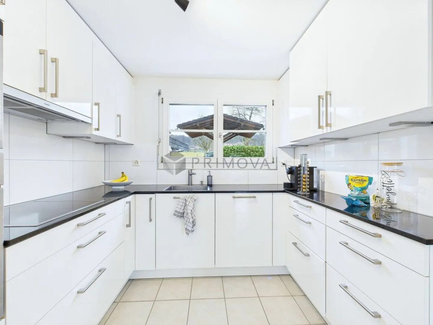 Family-friendly semi-detached house with panoramic views and proximity to nature - Photo 3 of 13