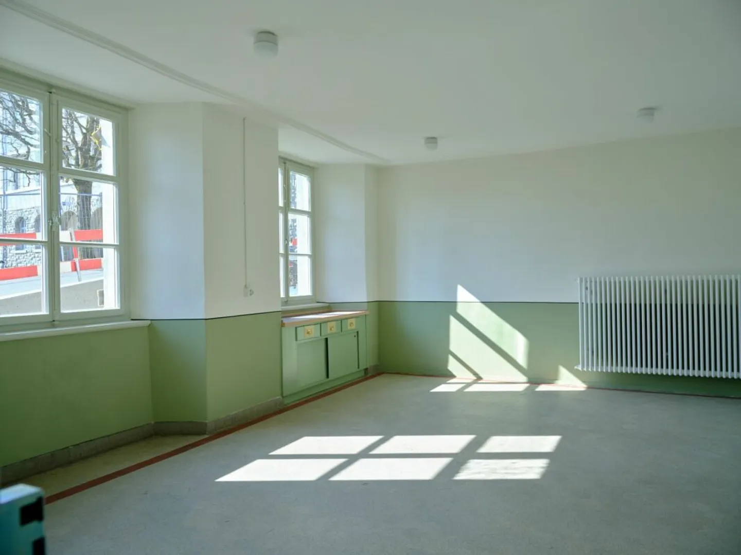 Workshop 60m² (basement) in the center of Buttisholz - Photo 1 of 5