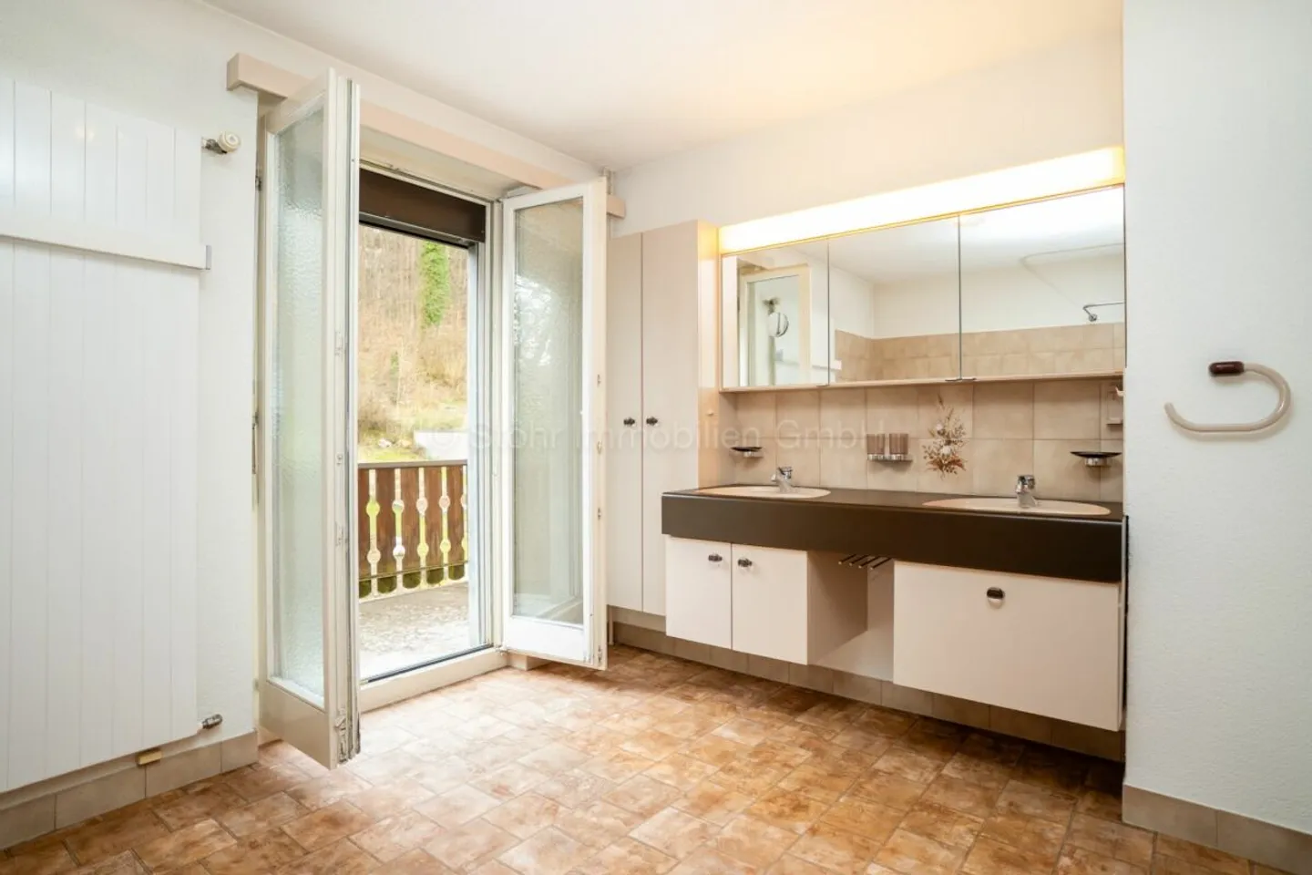 4.5 Zimmer Reiheneckhaus mit Potenzial an toller Lage - Photo 8 of 13