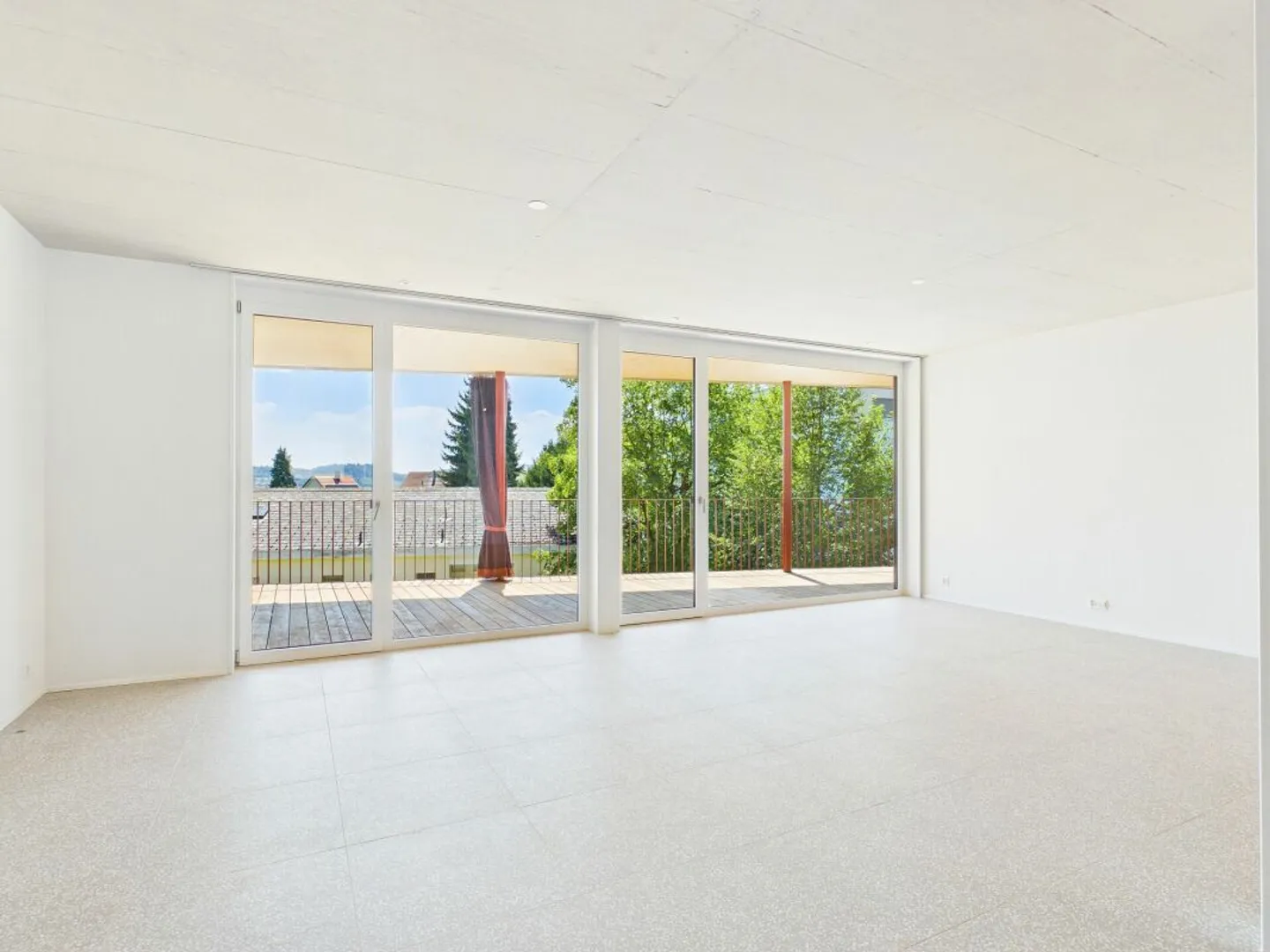 Moderne 4.5-Zimmer-Wohnung mit Weitsicht über Aarau - Foto 4 von 13