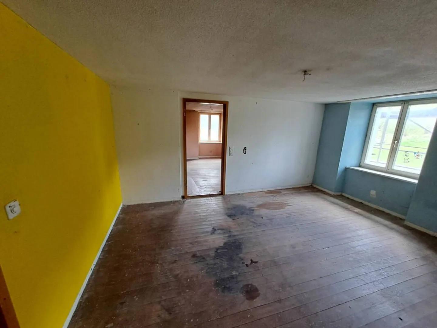 Vecchia fattoria con grande appezzamento - Foto 7 di 10