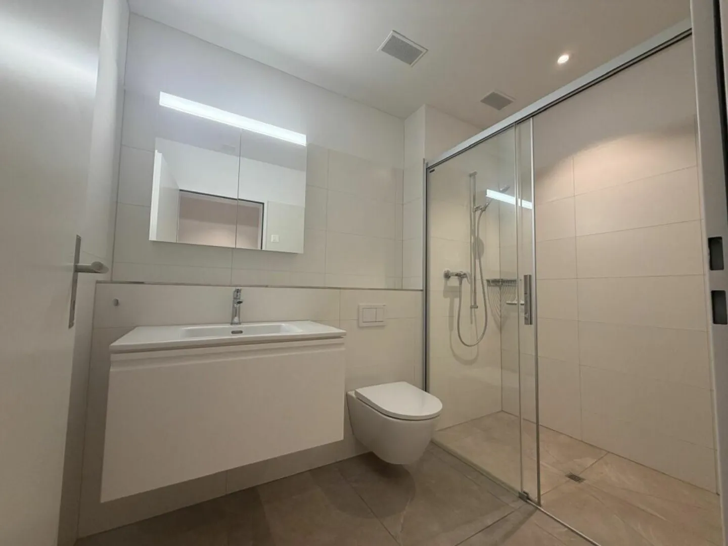 Zuhause im Blumenpark! - Photo 4 of 7