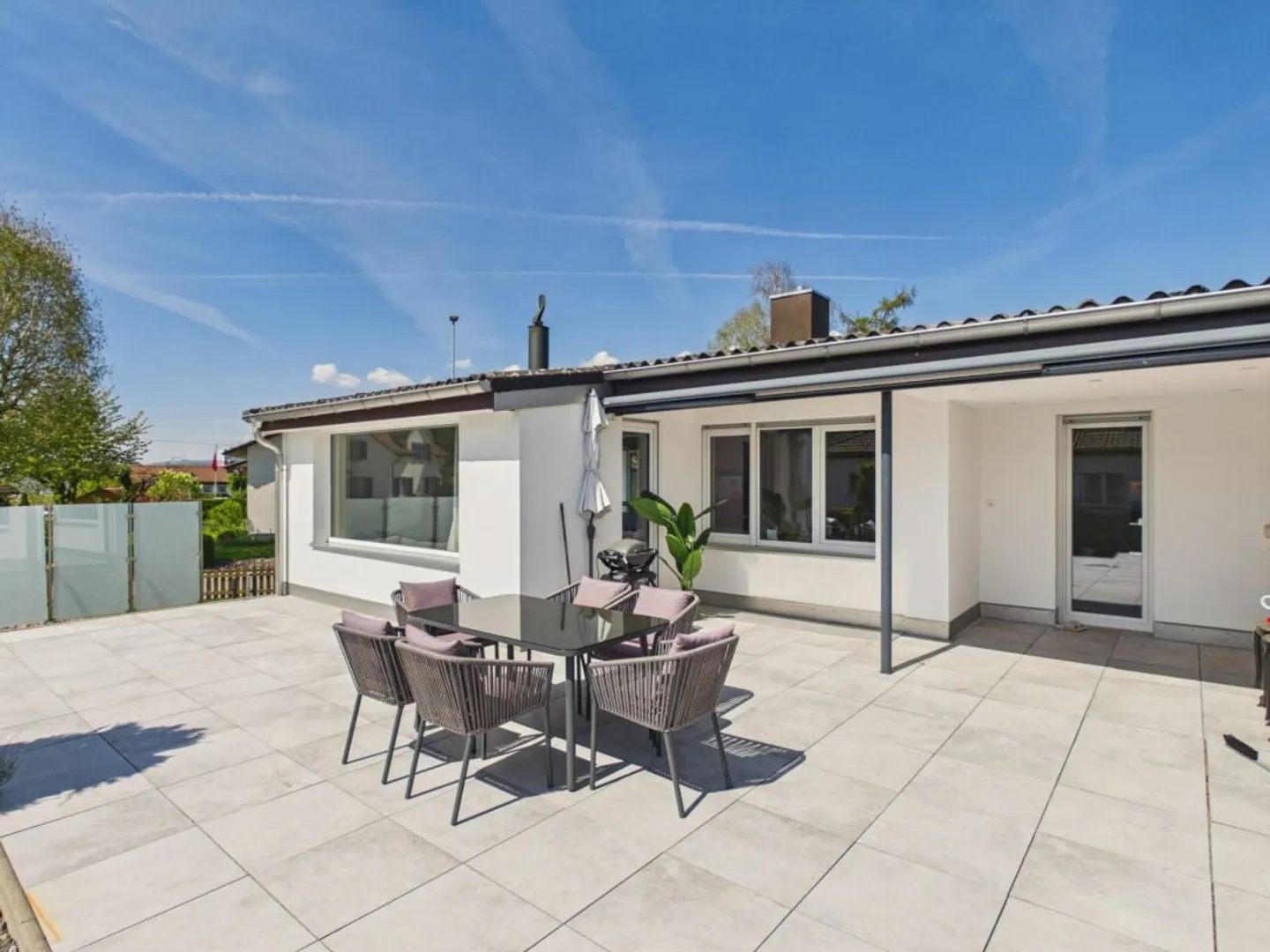 Where Living Dreams Come True - Detached House with Style and Comfort - Photo 3 of 13