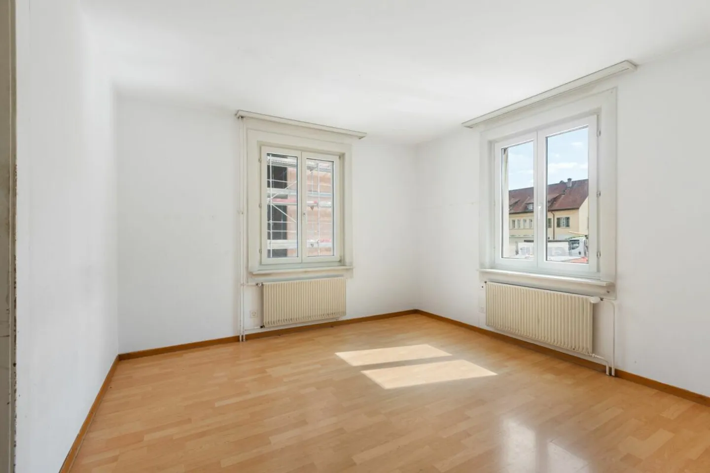 Charming 5½-room detached house in a central location - Photo 5 of 13