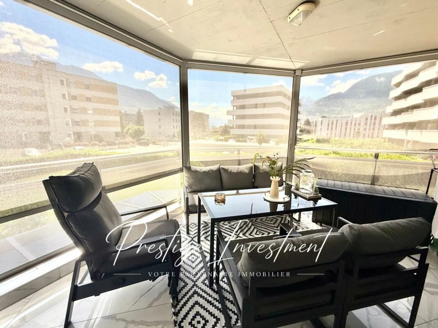 RENOVIERTES 4.5 ZIMMER WOHNUNG & 132 M2 CONTHEY - Foto 3 von 13
