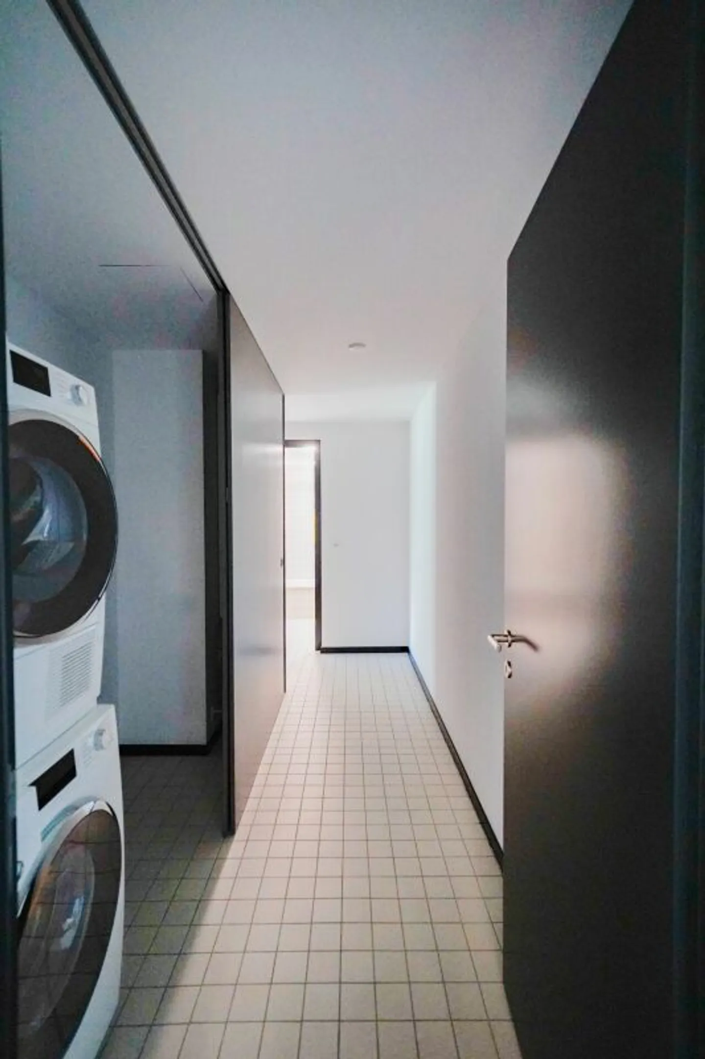 Appartement en rez-de-chaussée exclusif avec des possibilités d'utilisation polyvalentes - Photo 11 sur 13
