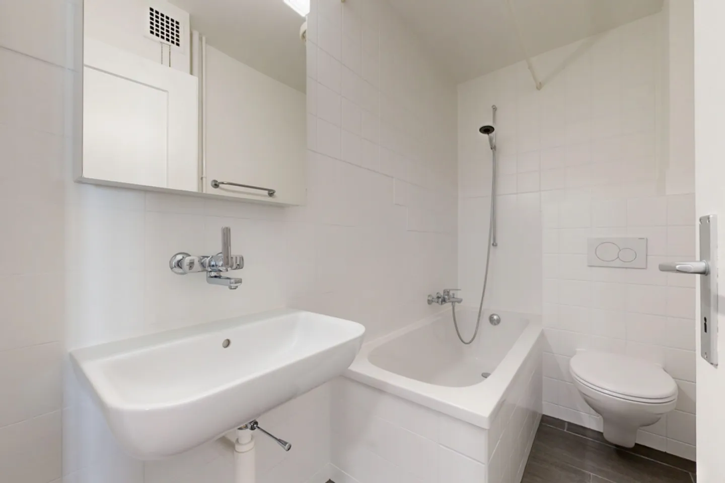 Sunny apartment in Muttenz - Photo 6 of 12