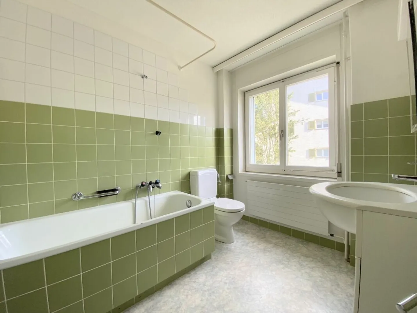 Spacious 3.5-room apartment on the raised ground floor - Photo 6 of 6