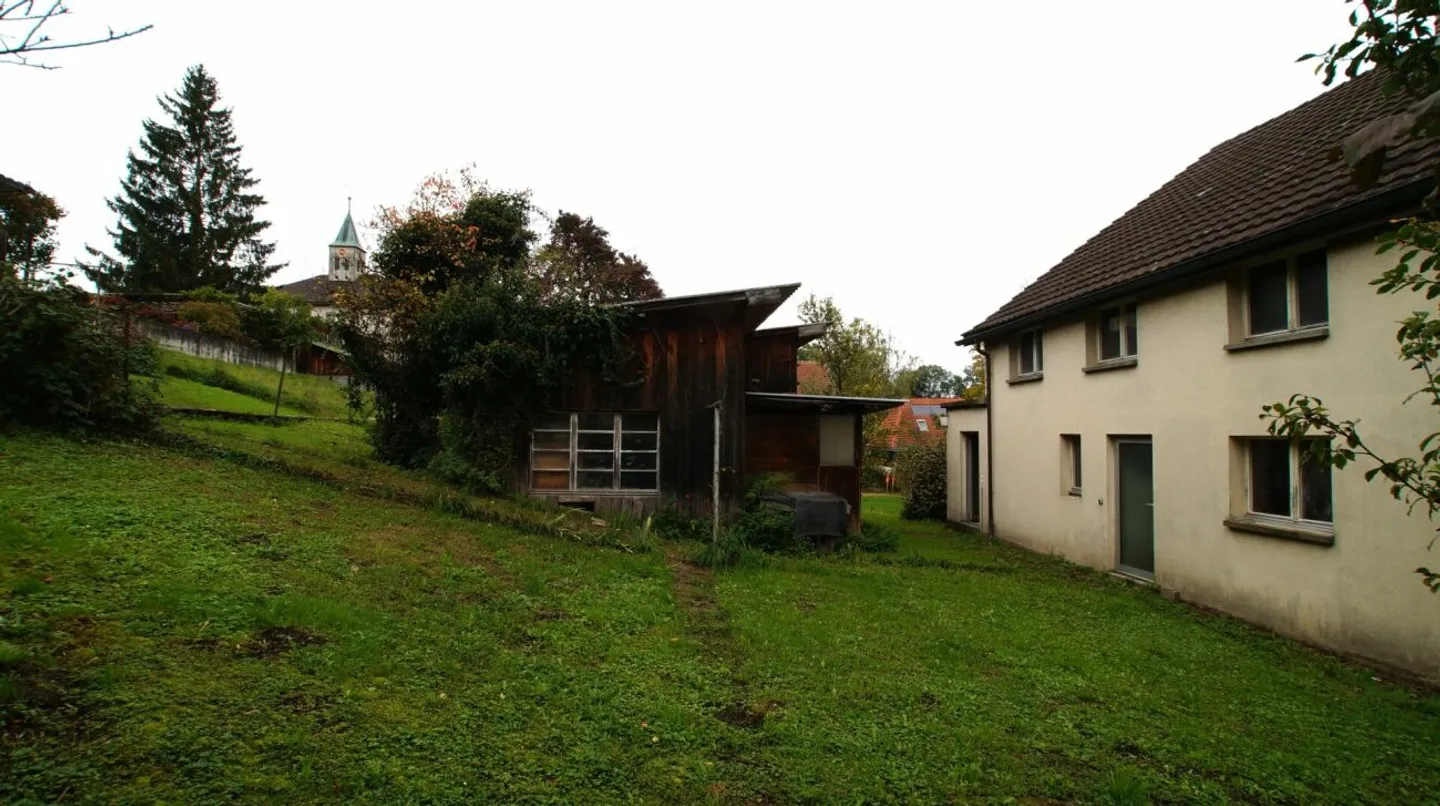 Building plot with old property (multi-family house new building concept study available) - Photo 7 of 13