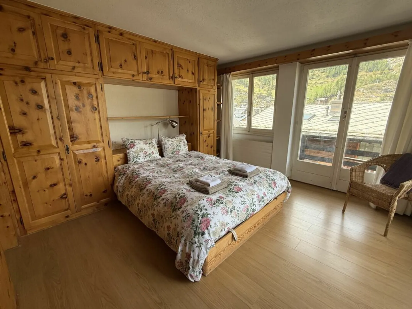 Opportunité de rêve : Duplex de 6,5 pièces sur 200 m² avec vue sur le Cervin ! - Photo 11 sur 13