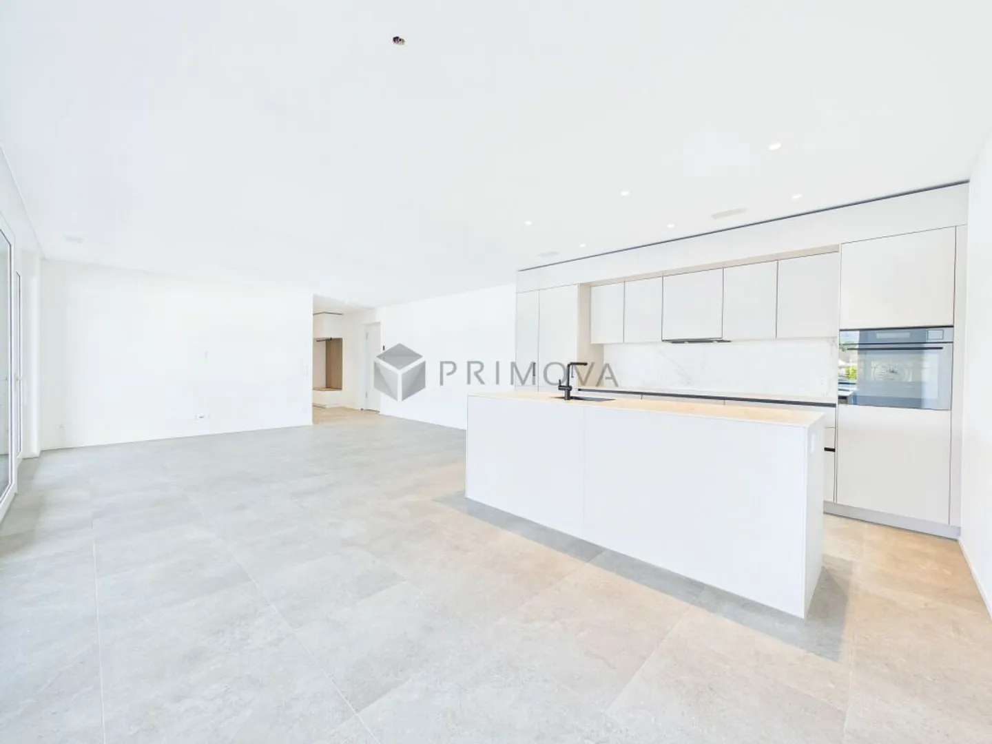 Stylish Apartment with XXL Terrace - Photo 3 of 13