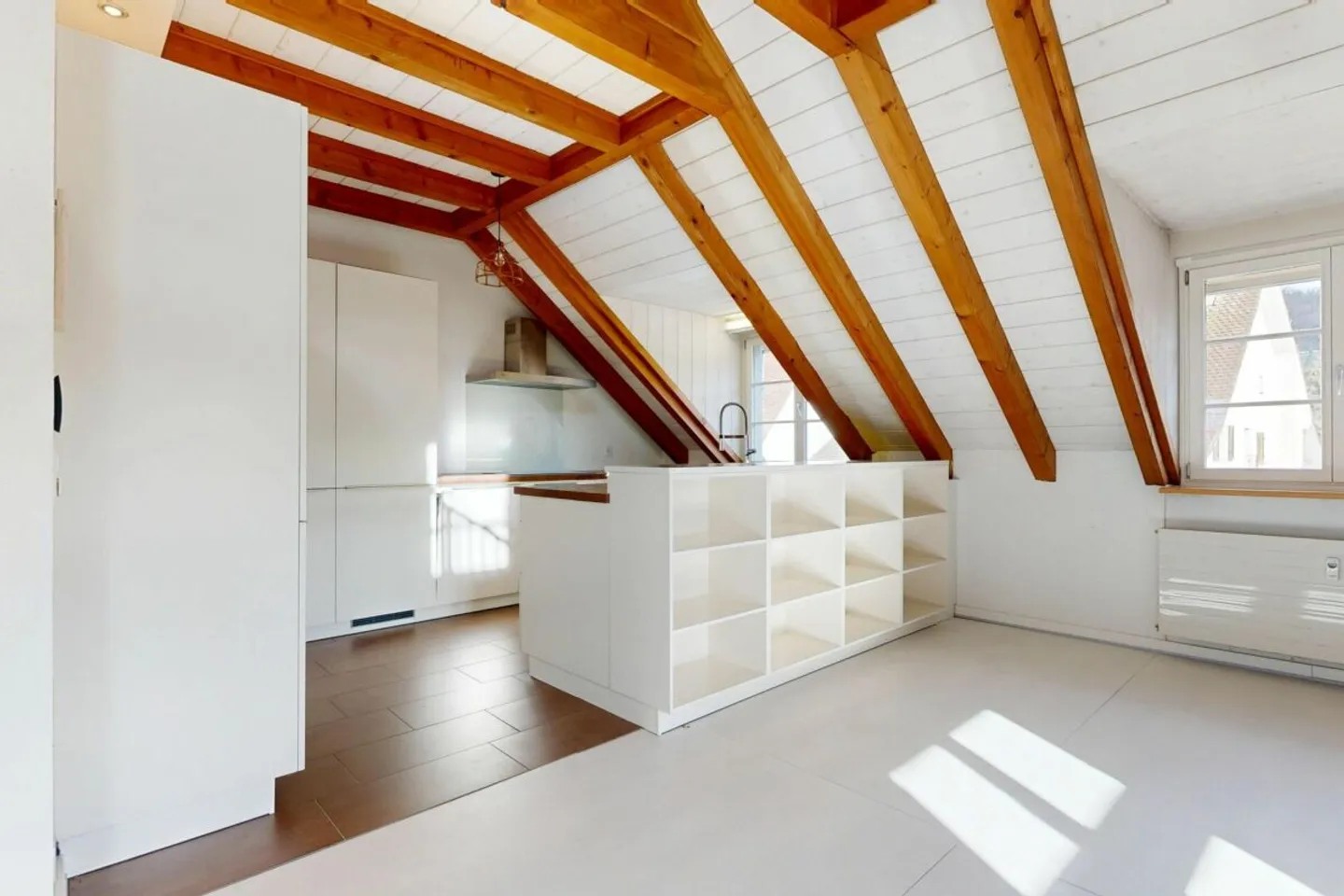 Modern 4.5-room maisonette apartment with garden - Photo 5 of 13