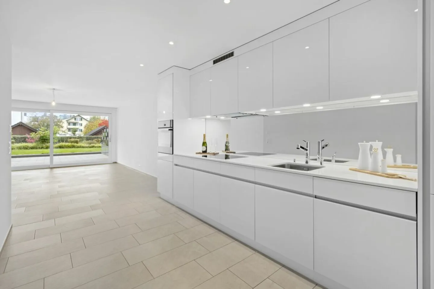 Moderne Gartenwohnung in Tuggen - Foto 5 von 10