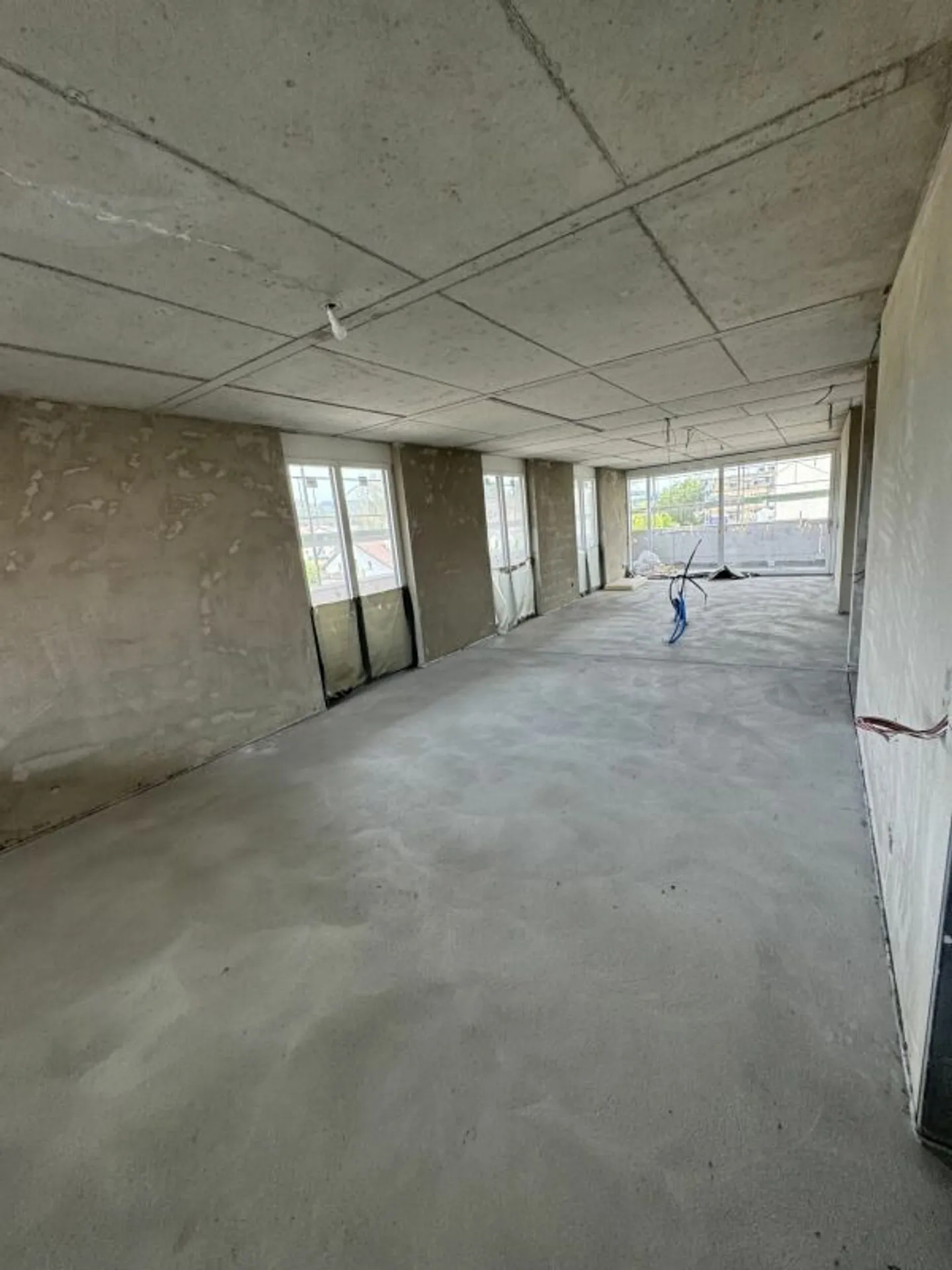 Einzigartige 3.5-Zimmer Wohnung mit 70m2 Terrasse und Wintergarten - Photo 5 sur 13