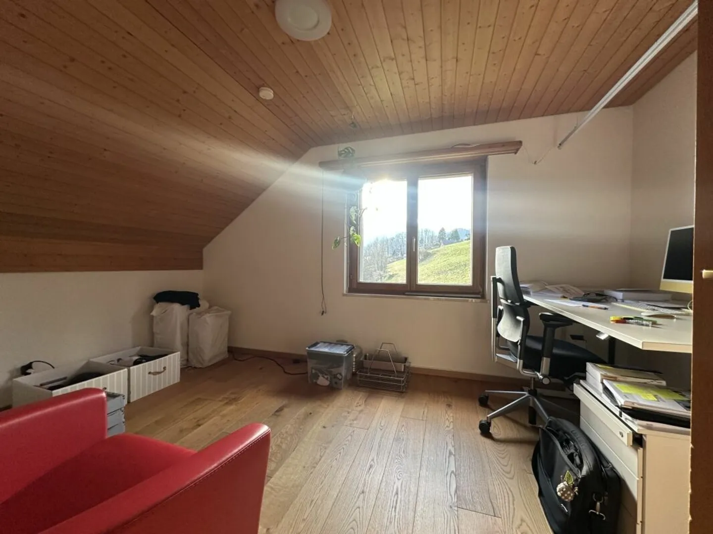 Maison individuelle de 5 ½ pièces pour personnes actives dans un emplacement idyllique à Gams - Photo 5 sur 12