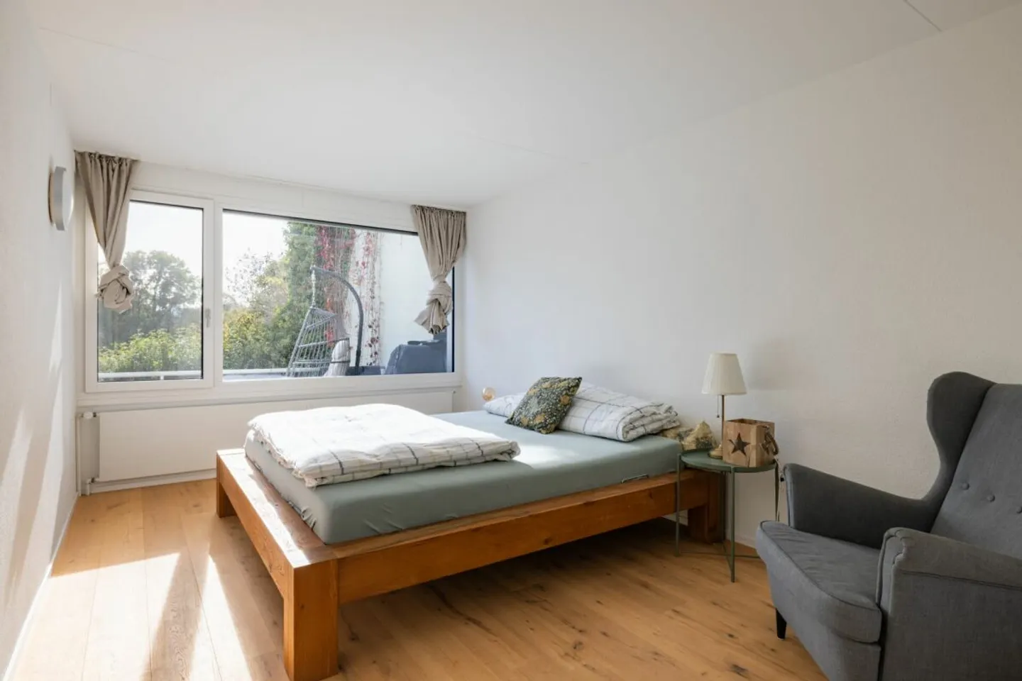 4.5 Zimmer Eck-Terrassenhaus in Bolligen - Foto 9 von 13