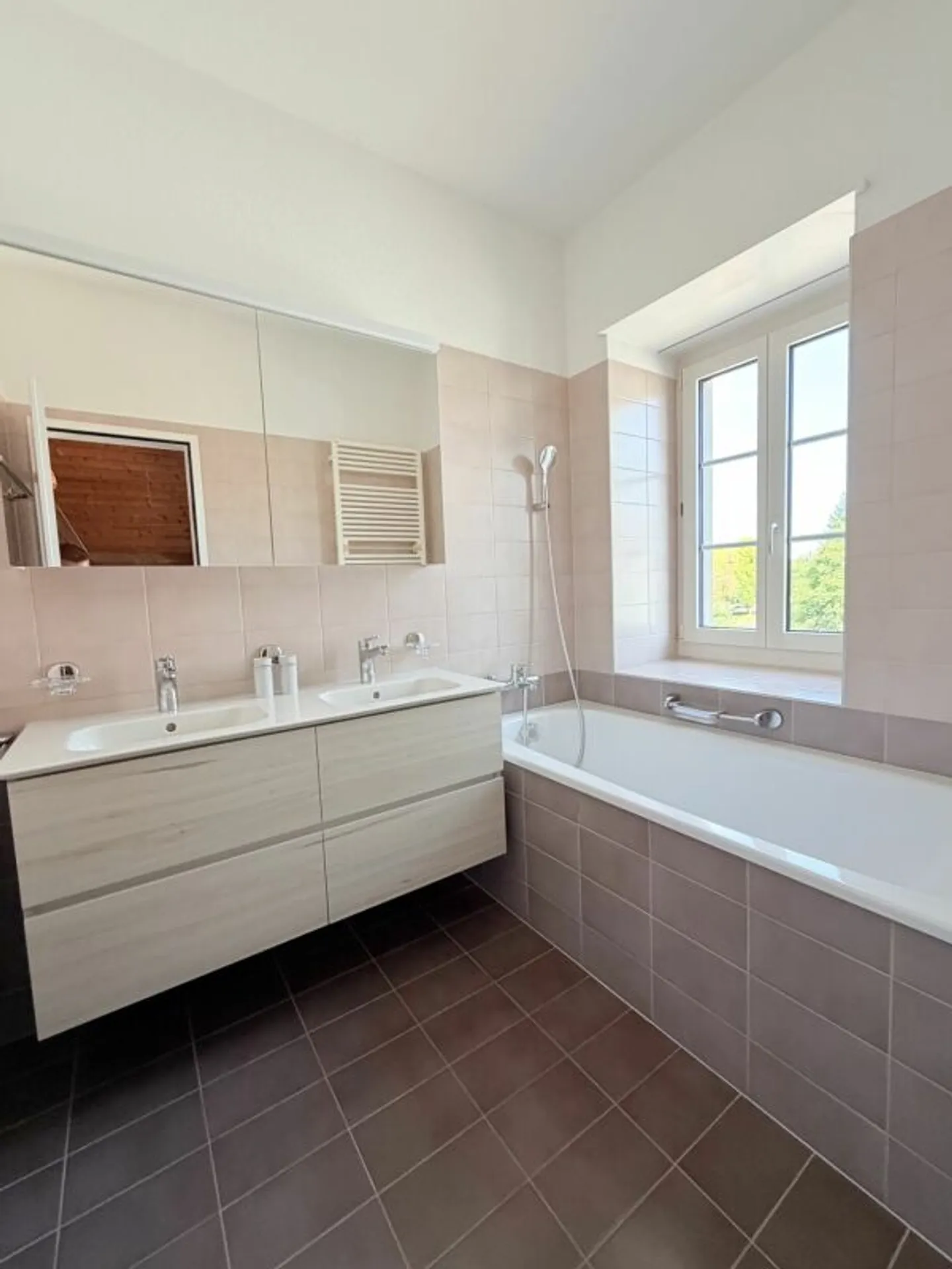 3.5 Room Duplex Apartment in Hermetschwil - Photo 8 of 13