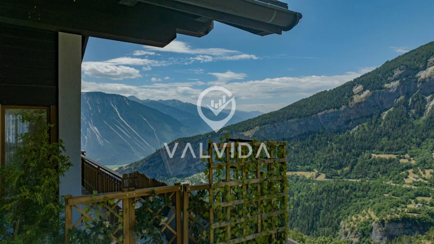 Charmante appartement duplex 3.5 pièces avec vue imprenable à Albinen - Photo 2 sur 13