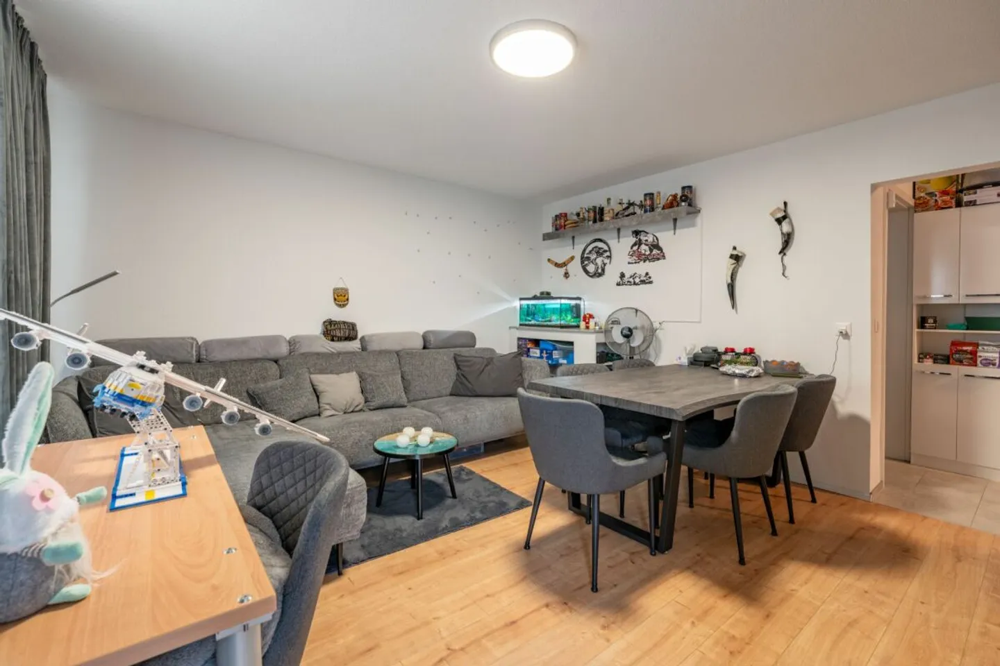 Multi-family house for large family: 4 x 3.5-room apartments - Photo 3 of 11