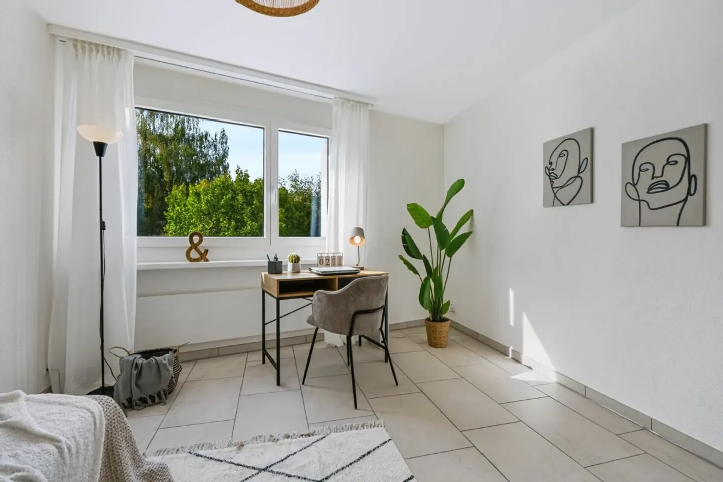 Stilvolle 4.5-Zimmer-Wohnung mit Terrasse - Foto 7 von 13