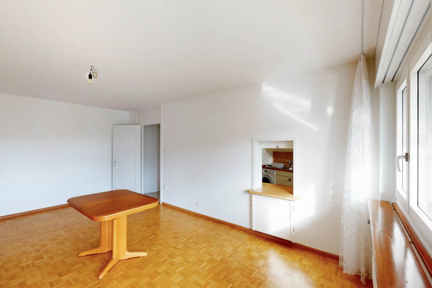 Appartamento di 3.0 locali con 2 balconi vicino a Neuweilerplatz - Foto 4 di 12
