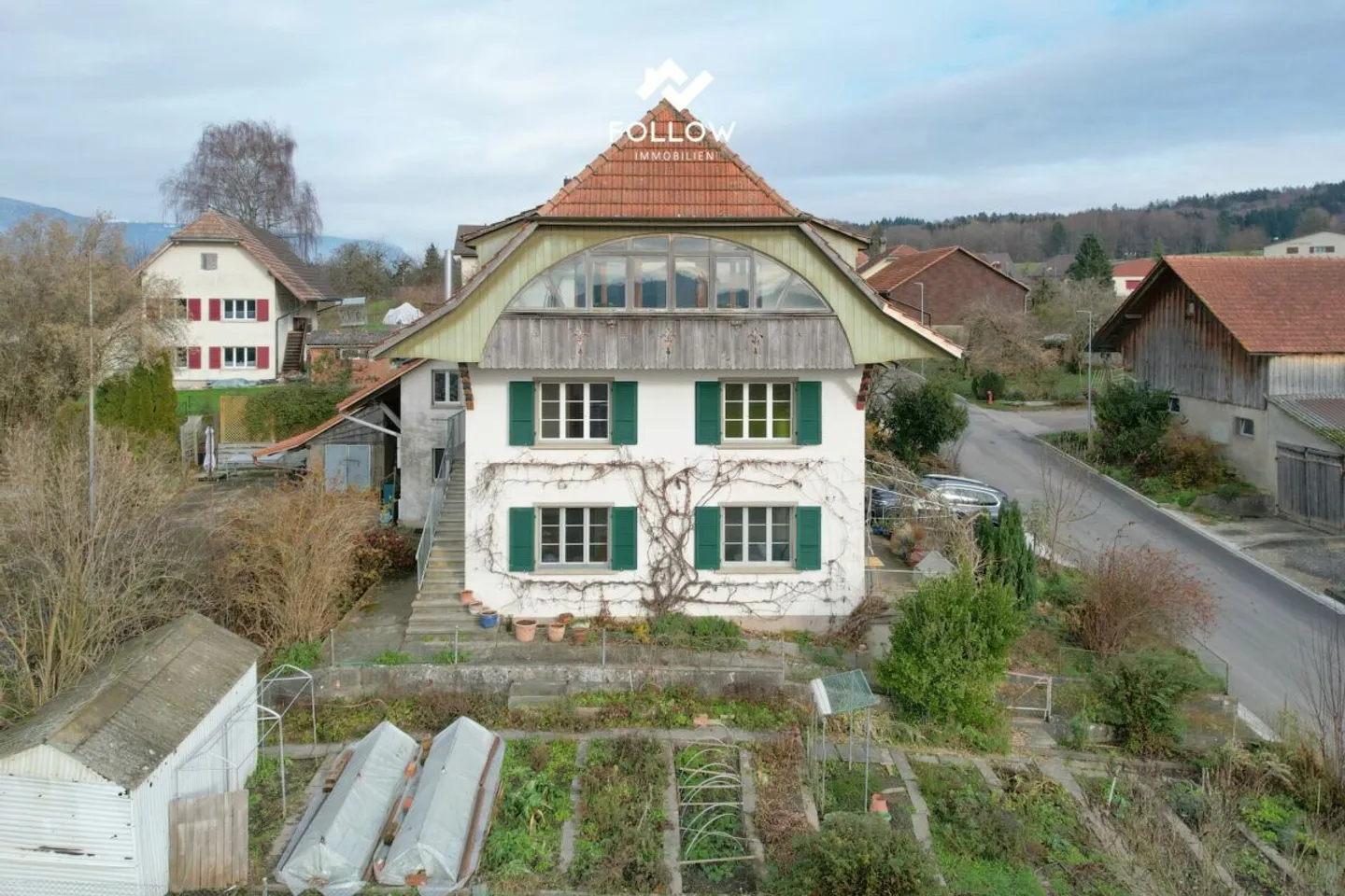 Grosszügiges Dreifamilienhaus mit Weitsicht - Foto 13 von 13