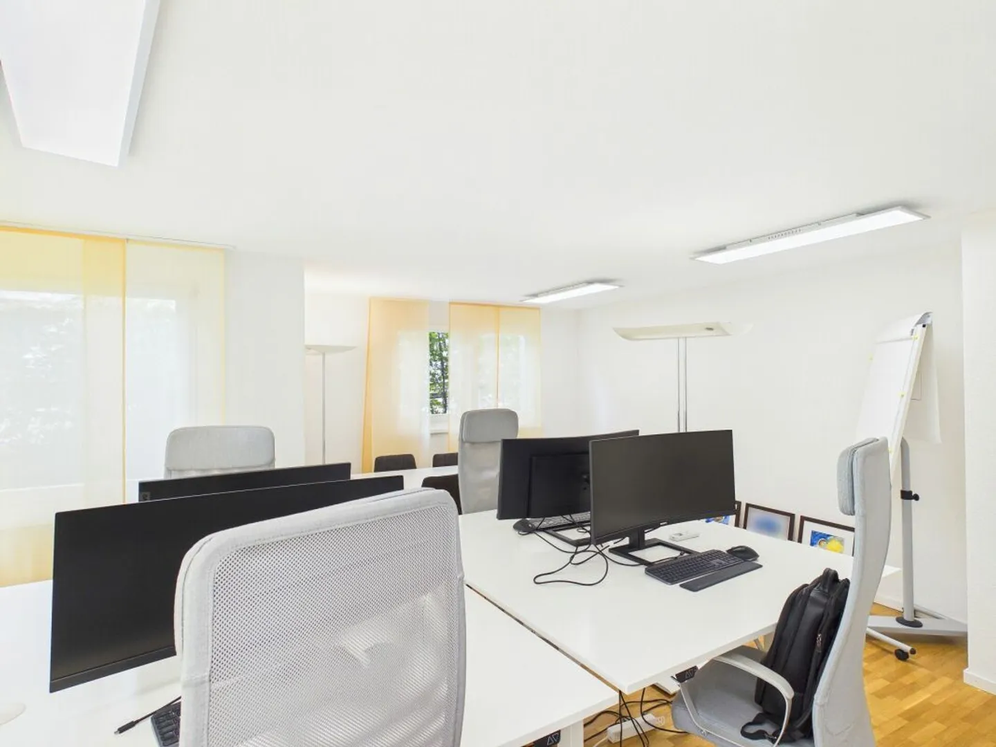 Bureau a louer - Photo 9 of 13
