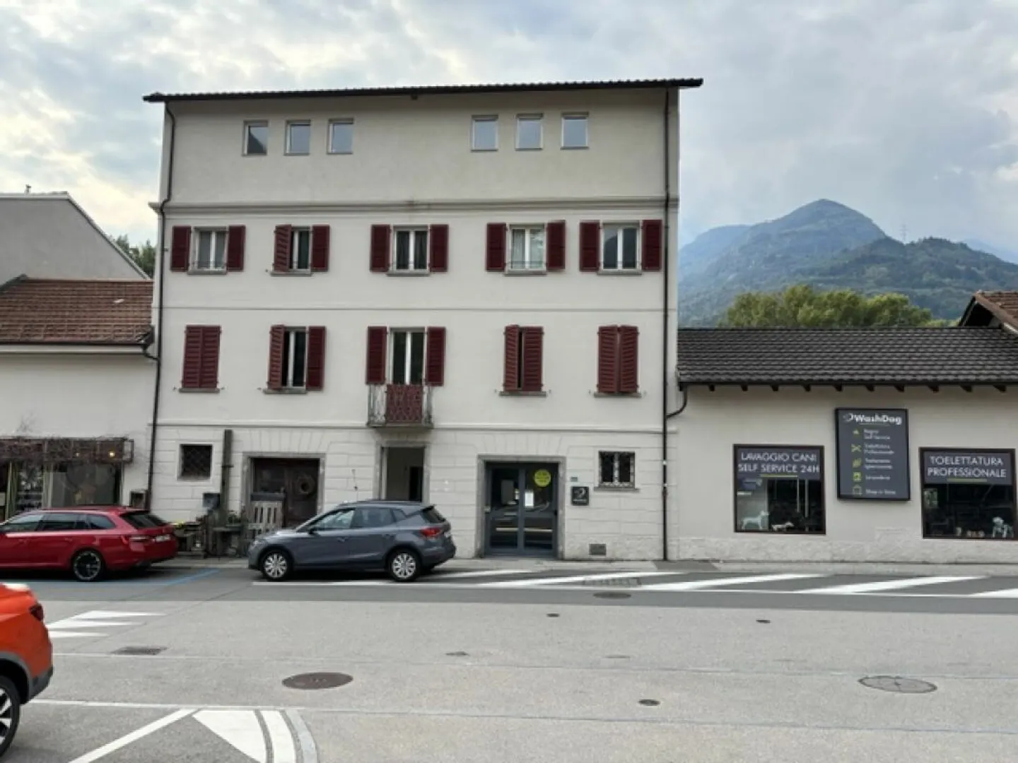 STUDIO APARTMENT 3.5 ROOMS ARBEDO - Photo 1 of 8