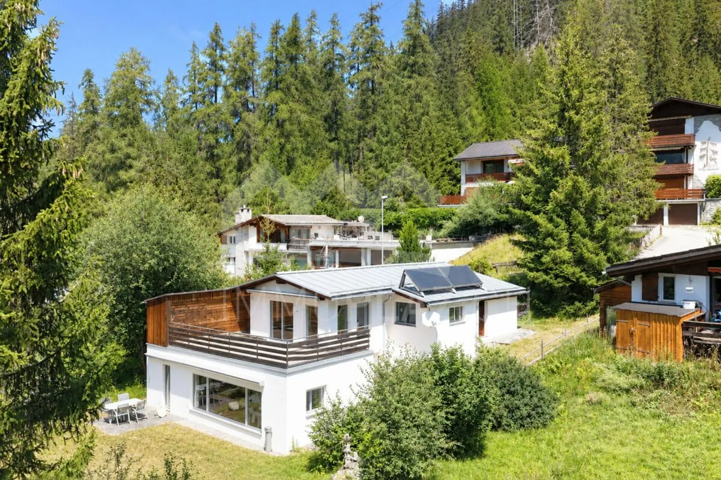 Heimeliges Ferienhaus an ruhiger Südhanglage in Savognin - Photo 1 of 7