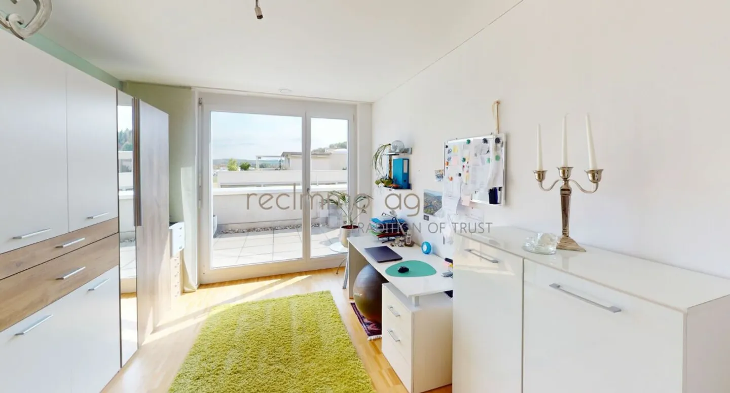 Appartement spacieux de 4,5 pièces avec terrasse exceptionnelle de 145 m² à Koblenz - Photo 2 sur 7