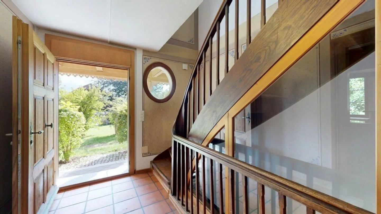 Appartement spacieux de 8,5 pièces avec accès direct à la cave voûtée près de Herzogenbuchsee - Photo 4 sur 12