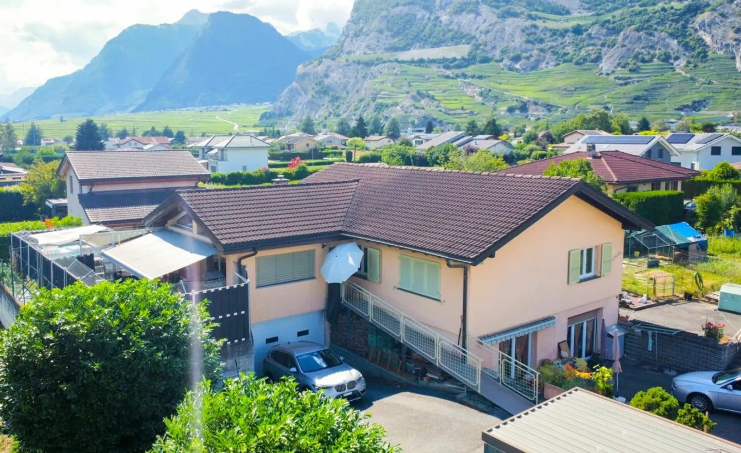 Villa spacieuse avec jardin à Ardon - Photo 2 sur 13