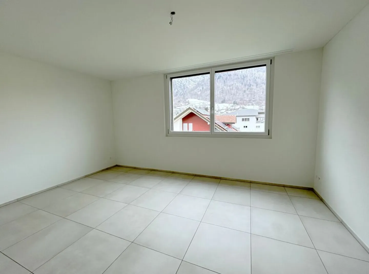 Living in the Green - 2.5-Room Apartment on the 2nd Floor - Photo 7 of 12