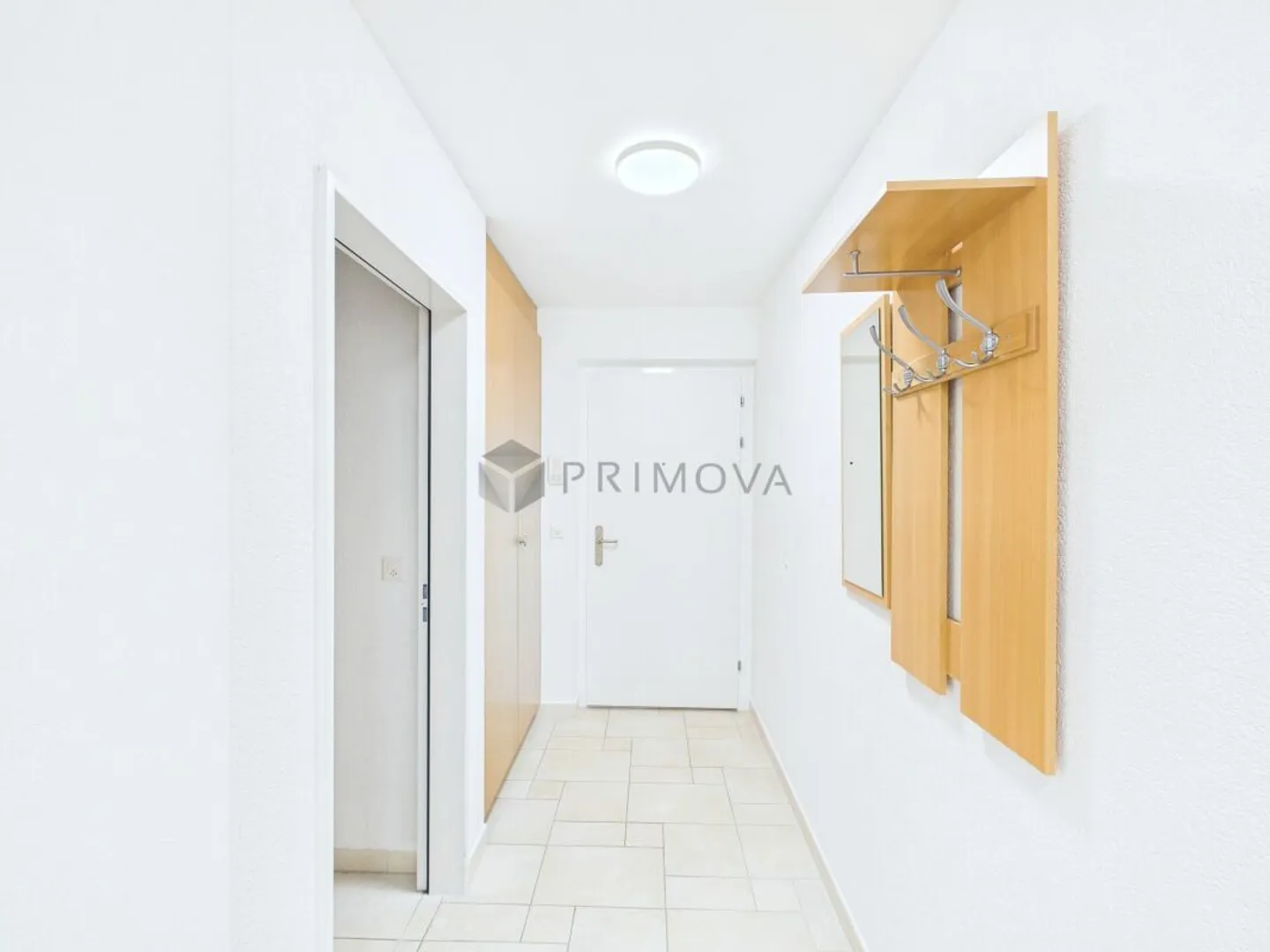 Light-flooded. Comfortable. Versatile. - Photo 8 of 13