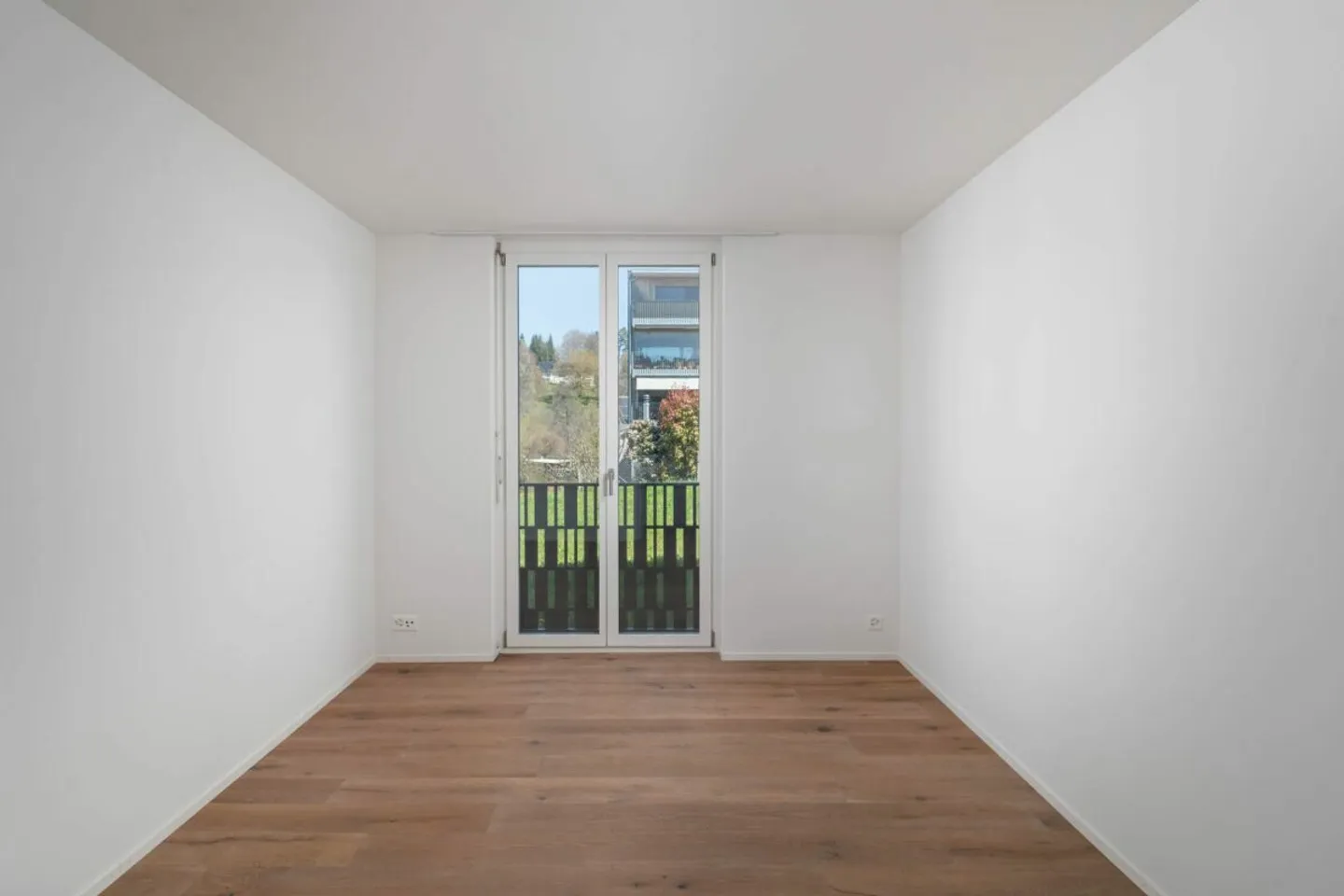 Living at the edge of the forest with a view and evening sun - Photo 8 of 12