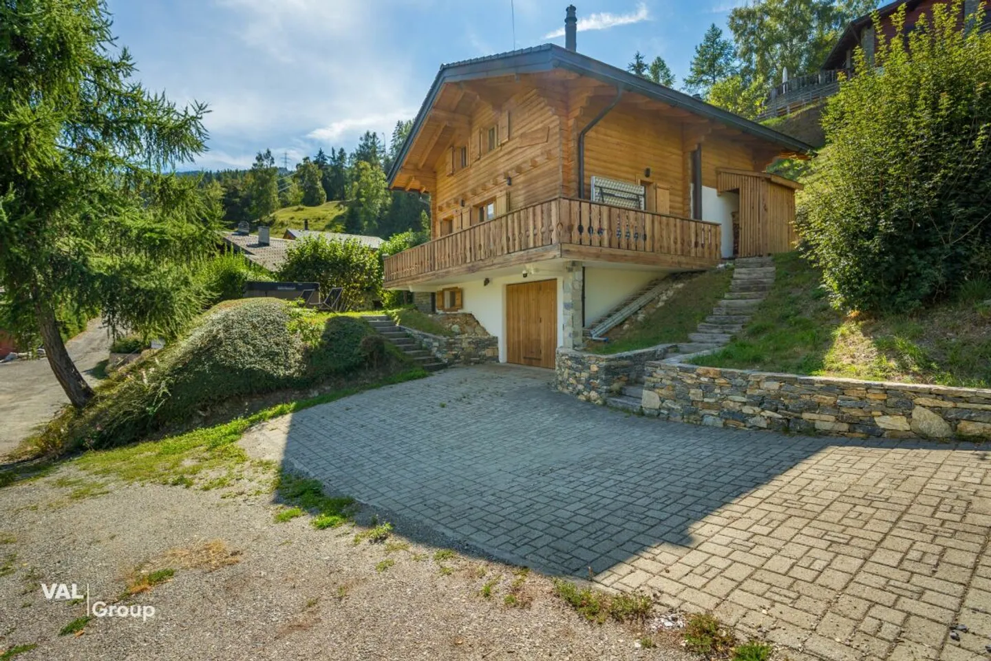 View, comfort and well-being! Superb furnished chalet in La Tzoumaz - Photo 4 of 13