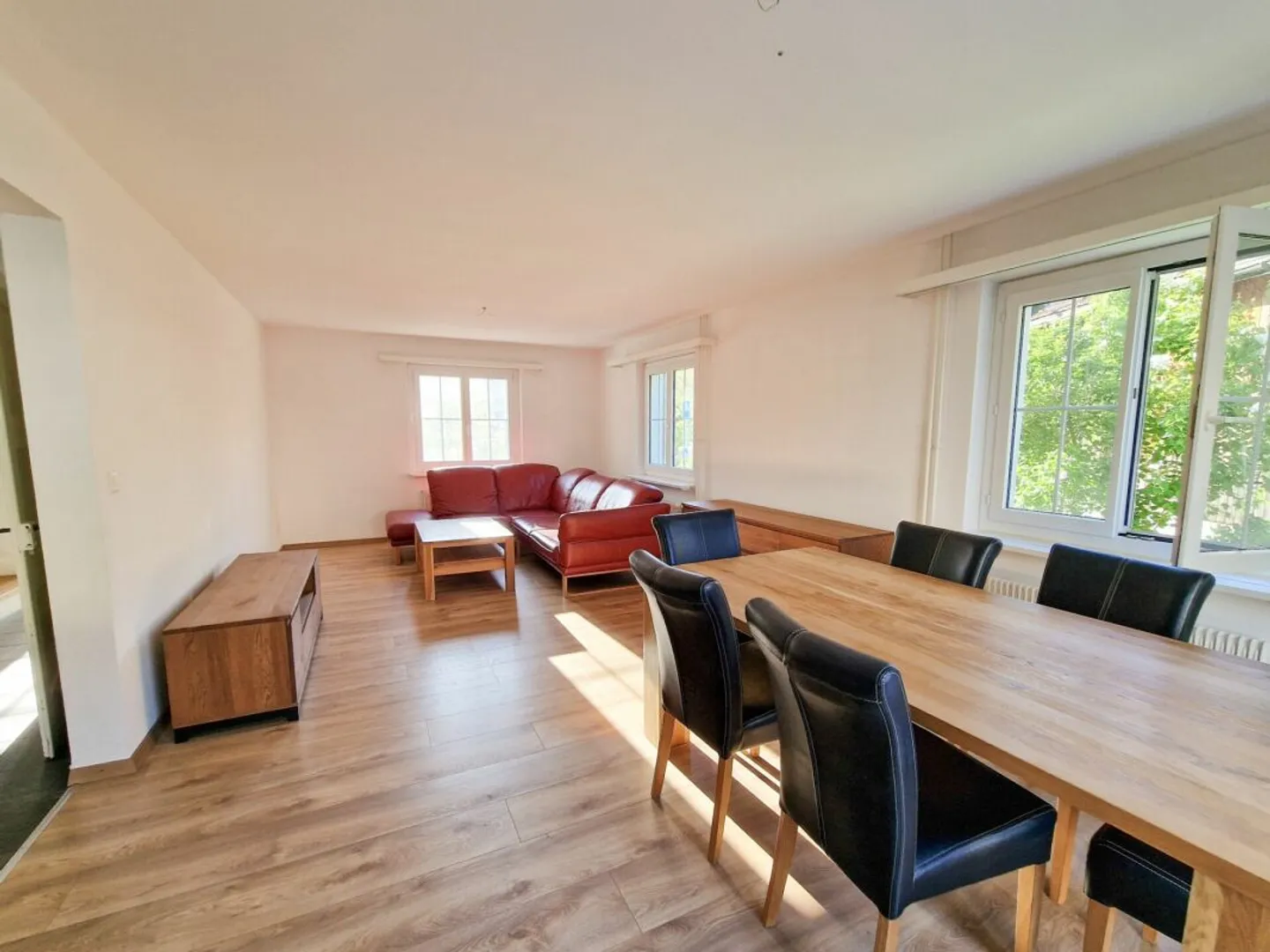 A versatile home with charm - Attractive two-family house in Bad Ragaz - Photo 2 of 13