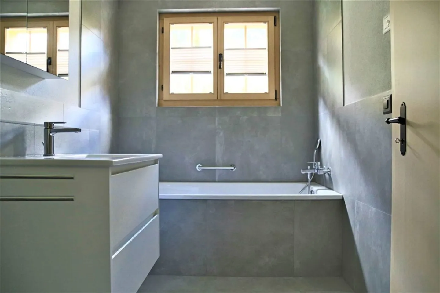 Modernes 3,5-Zimmer-Apartment in Château-d'Oex - Foto 9 von 11