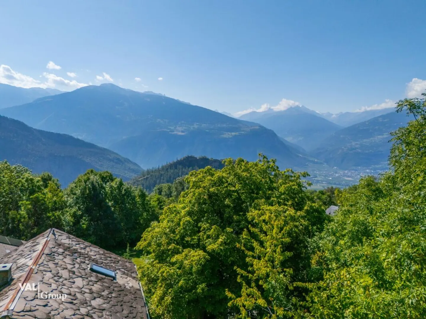 Seltene Gelegenheit: Haus mit 2.390 m² Grundstück in Ayent - Foto 5 von 12