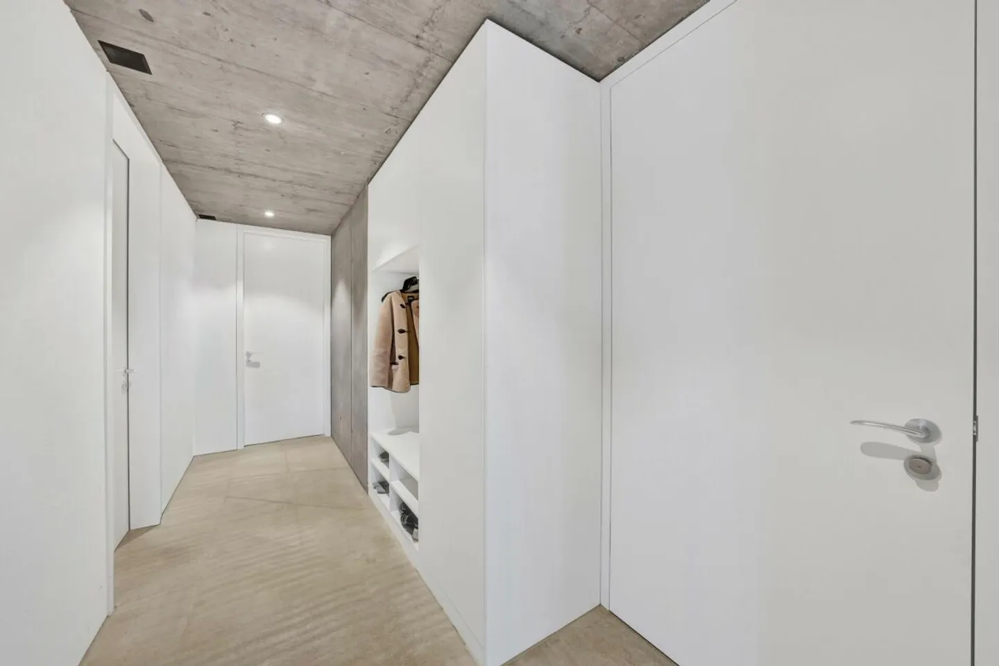 2.5-room apartment - Photo 2 of 11