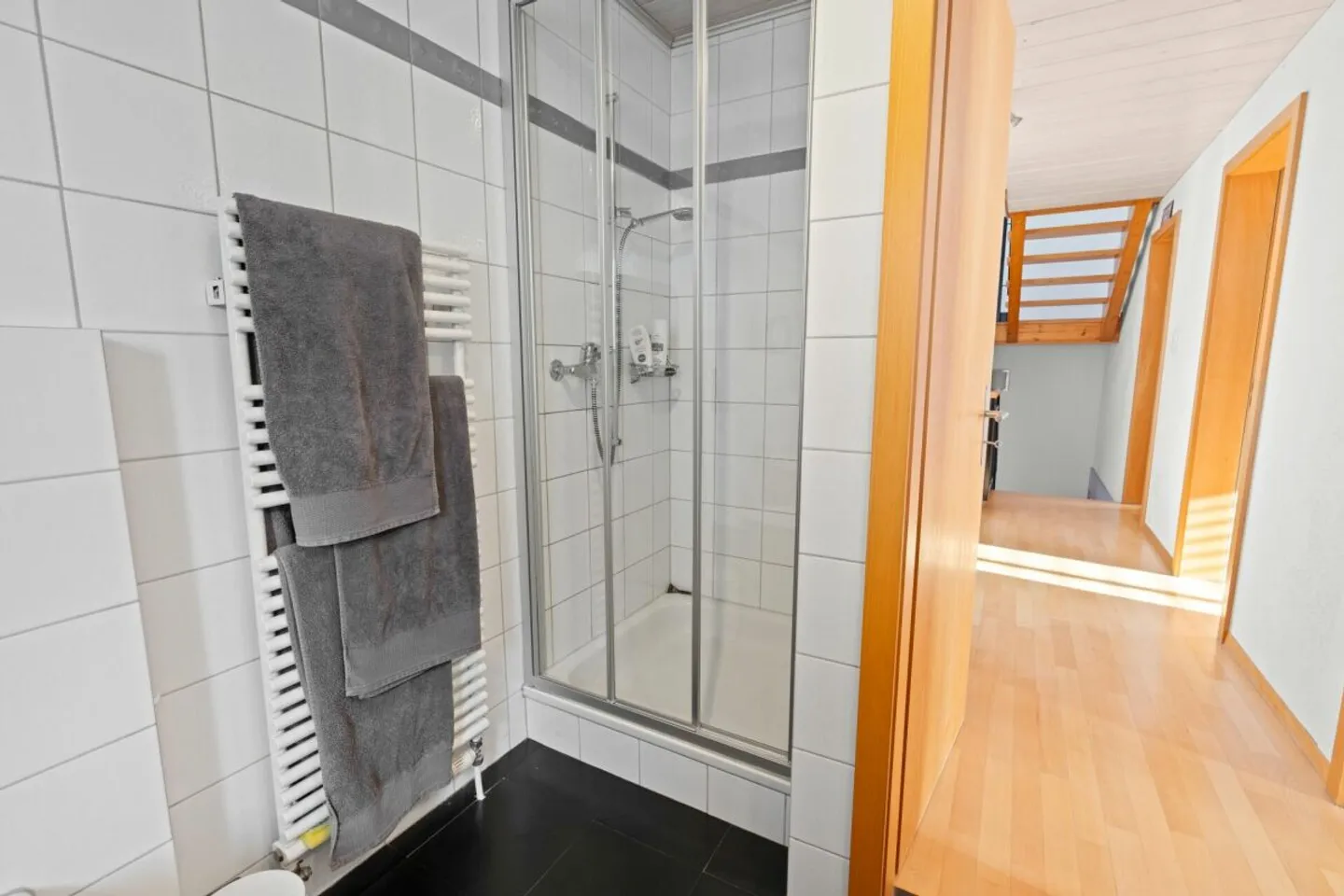 ruhiges wohnen mit viel Platz - Foto 9 von 13